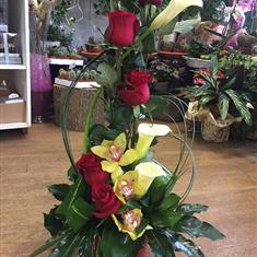 Rose and Calla Lilies arrangement 