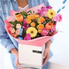 Mother&#39;s Day Hand-tied